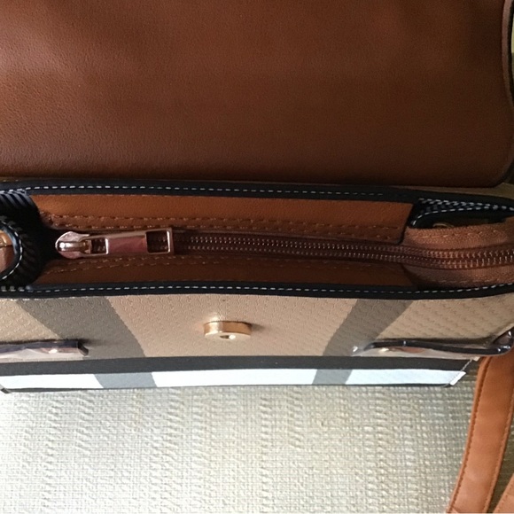 Deluxity shoulder Bag - Picture 6 of 11